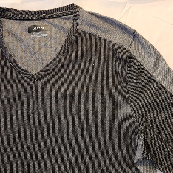 Alfani long-sleeve V-neck tee black gray - Picture 4 of 16